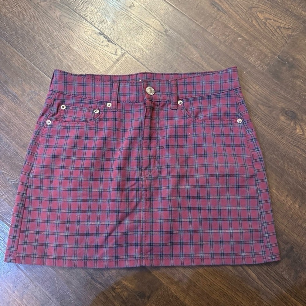 American Eagle Plaid Red Skirt size 6